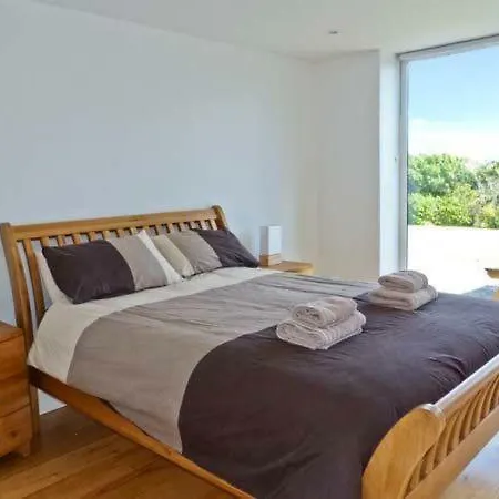 בית נופש Holiday With Ocean Views Near Skellig Michael באלינסקליגס